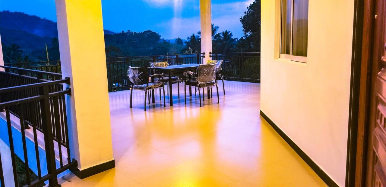 Akoya Pearl Hotel Ratnapura Exterior photo