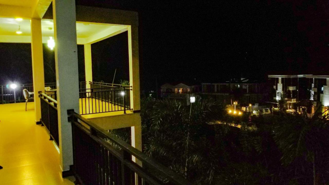 Akoya Pearl Hotel Ratnapura Exterior photo
