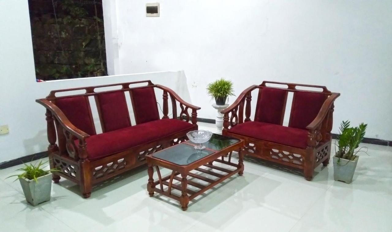 Akoya Pearl Hotel Ratnapura Exterior photo