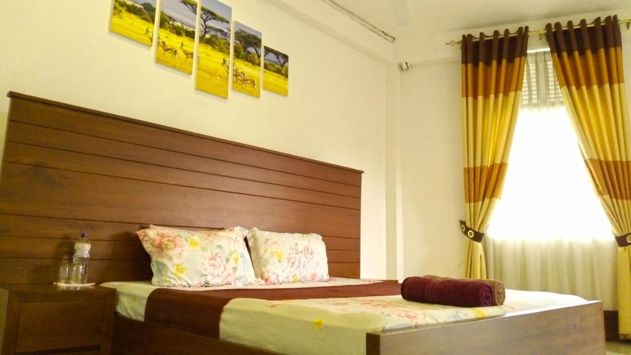 Akoya Pearl Hotel Ratnapura Exterior photo
